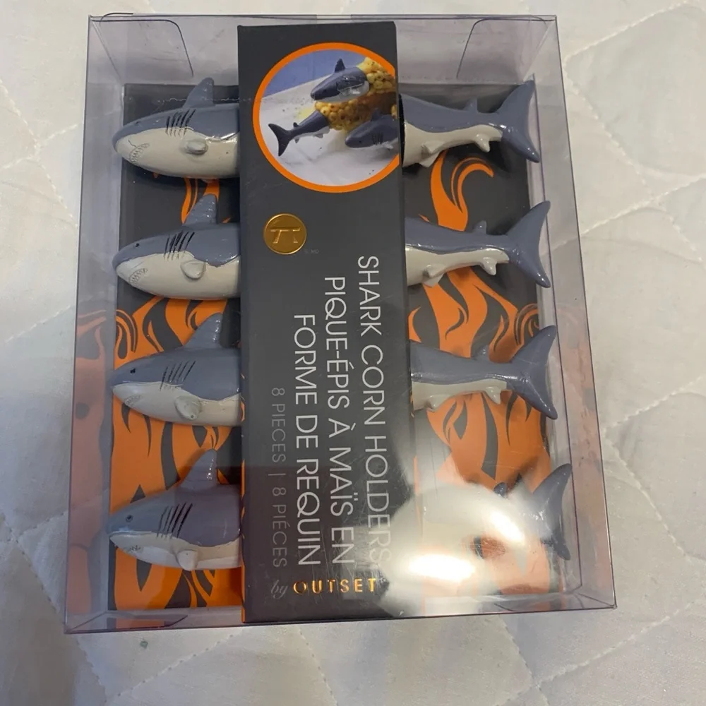 Fun Shark corn holders - Picture 1 of 3
